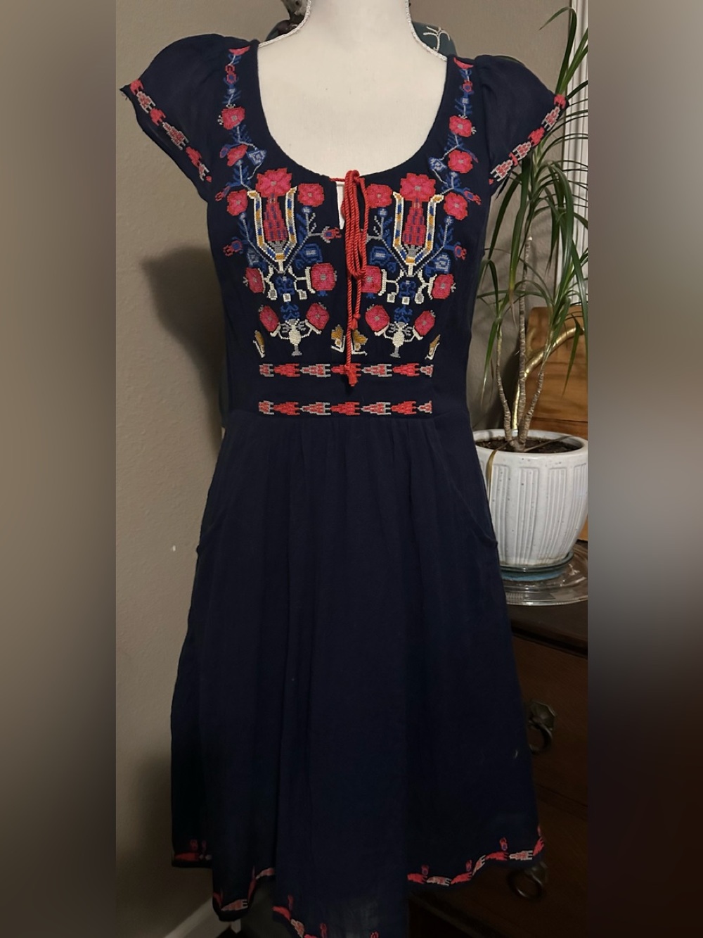 Anthropologie floreat manisa Navy Midi Dress Embroiderd